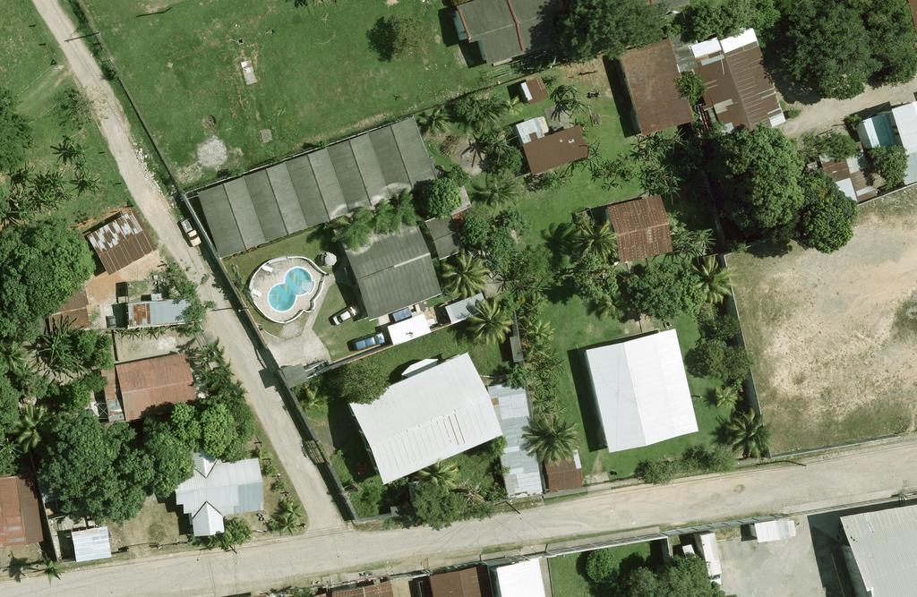 Rainbow Village La Ceiba Bilik gambar