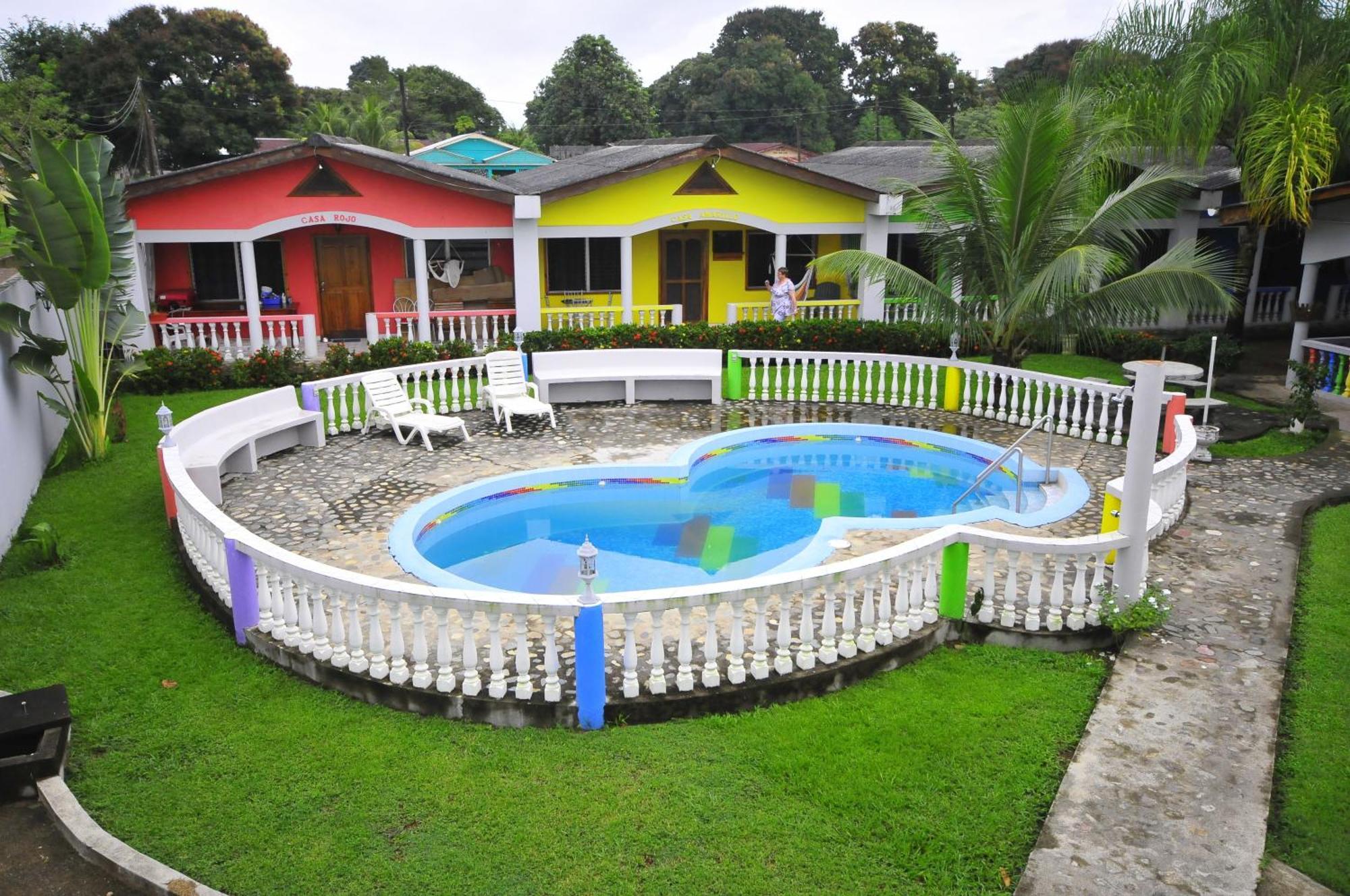 Rainbow Village La Ceiba Luaran gambar