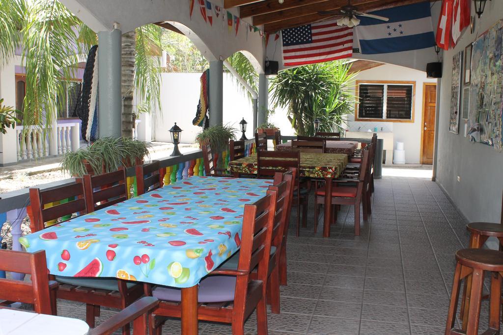 Rainbow Village La Ceiba Luaran gambar